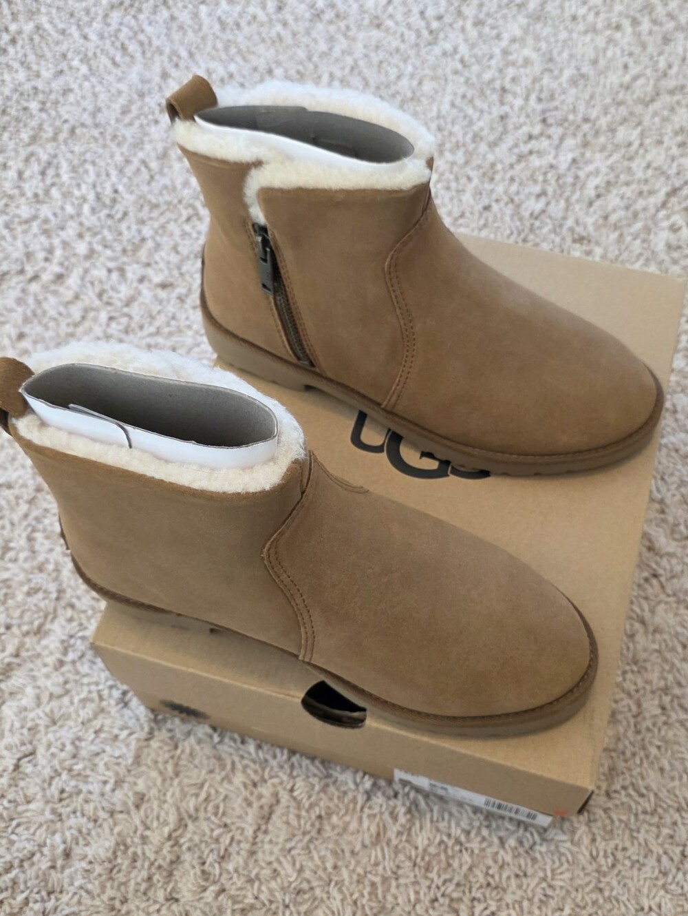 Ugg Romely Zip - Picture 7 of 10